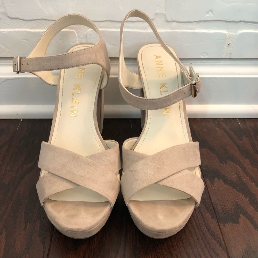 Anne Klein Light Taupe Heels